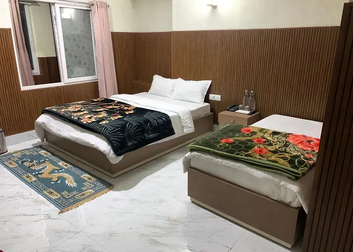 Lho-Men Residency
